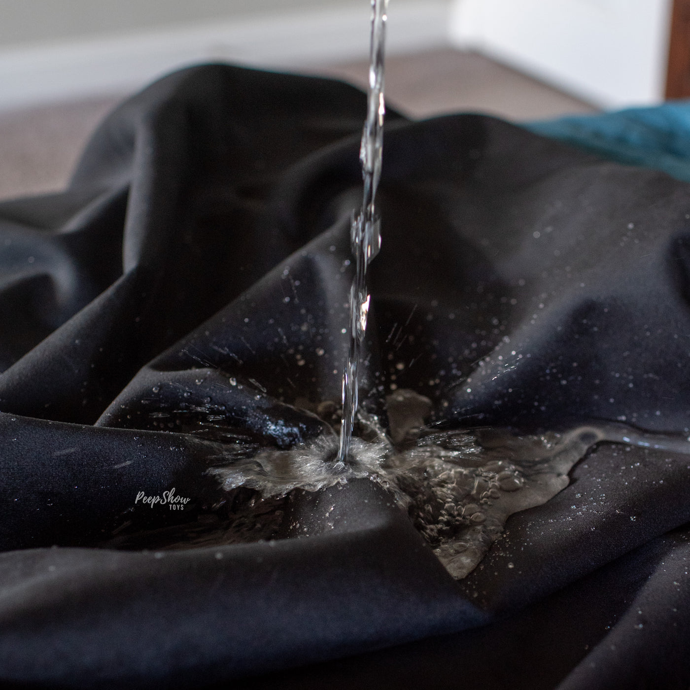 Solina Sex Blanket - Waterproof, 70" Length